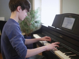 Cách sử dụng đàn Piano điện cho người mới học